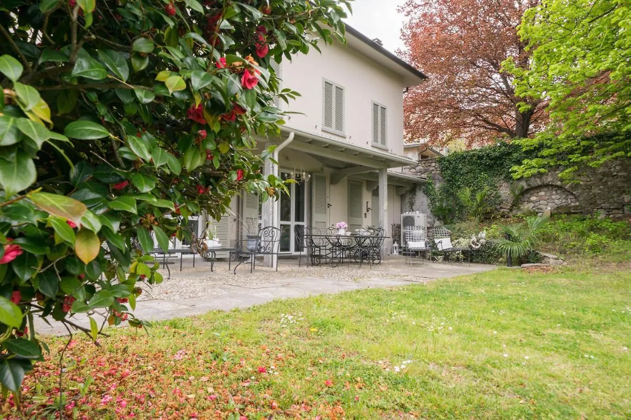 Bnbook Maison Charlotte Lago Maggiore Porto Valtravaglia