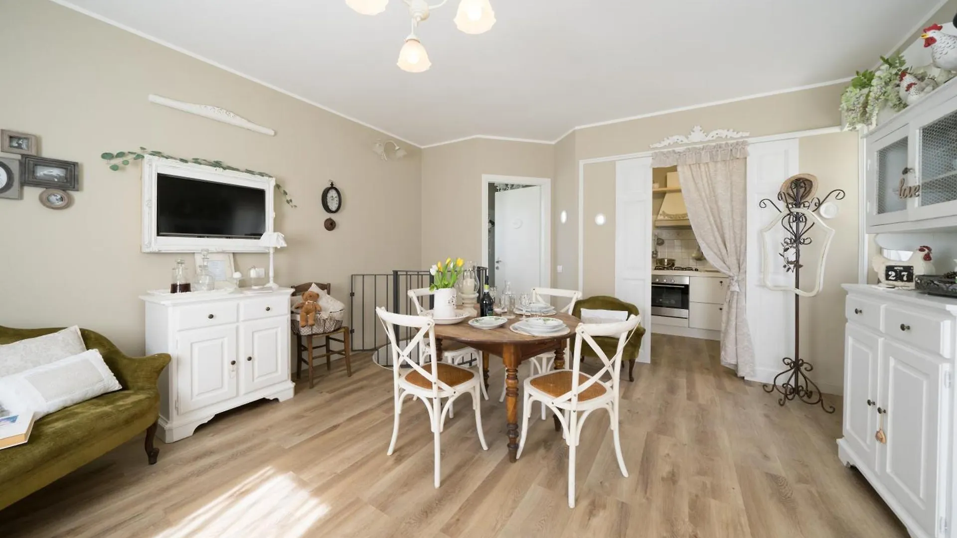 Apartment Bnbook Maison Charlotte Lago Maggiore Porto Valtravaglia